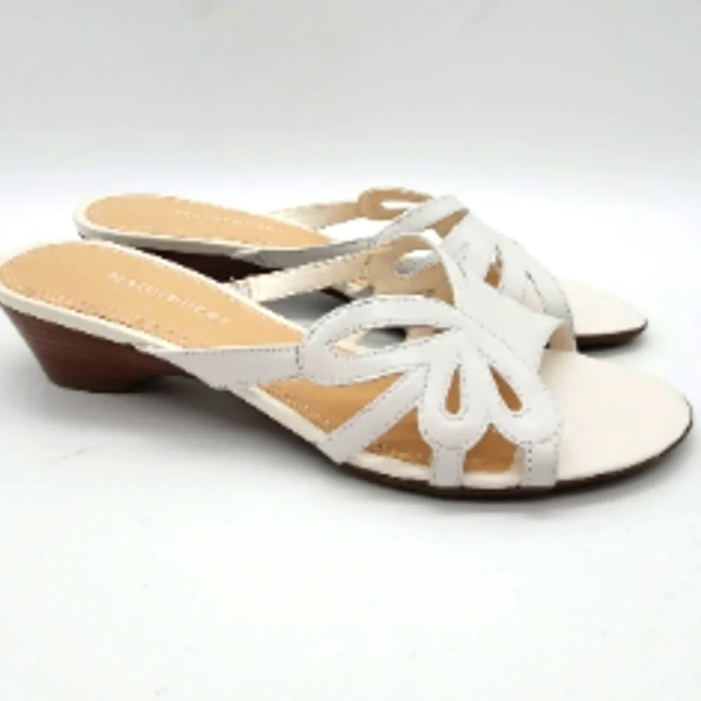 Naturalizer Women's White 8M Sandals